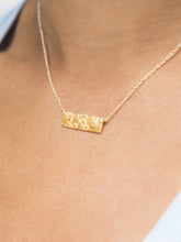 Load image into Gallery viewer, Hover