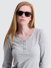 Load image into Gallery viewer, On female - Tortoise